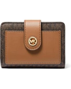 MICHAEL Michael Kors Mk Charm Small Tab Compact Pcoket Wallet | Bag and Travel Accessories -Flex Shoe Store 71eVfTHkz4L. AC SR736920